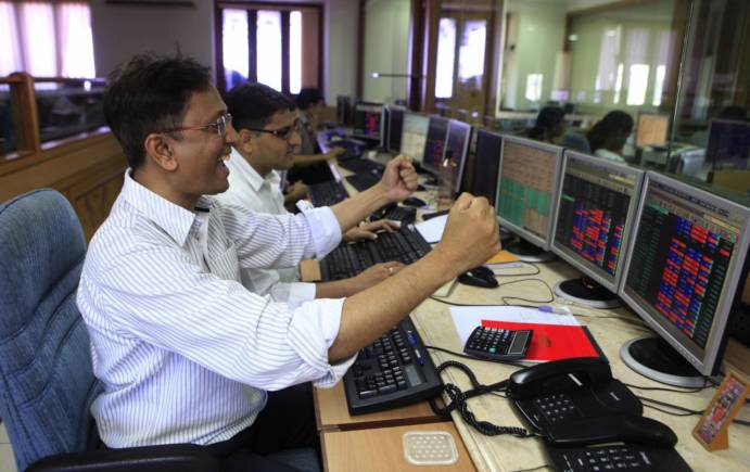 FIIS turn net buyers in equity markets for the first time in the last 29 sessions